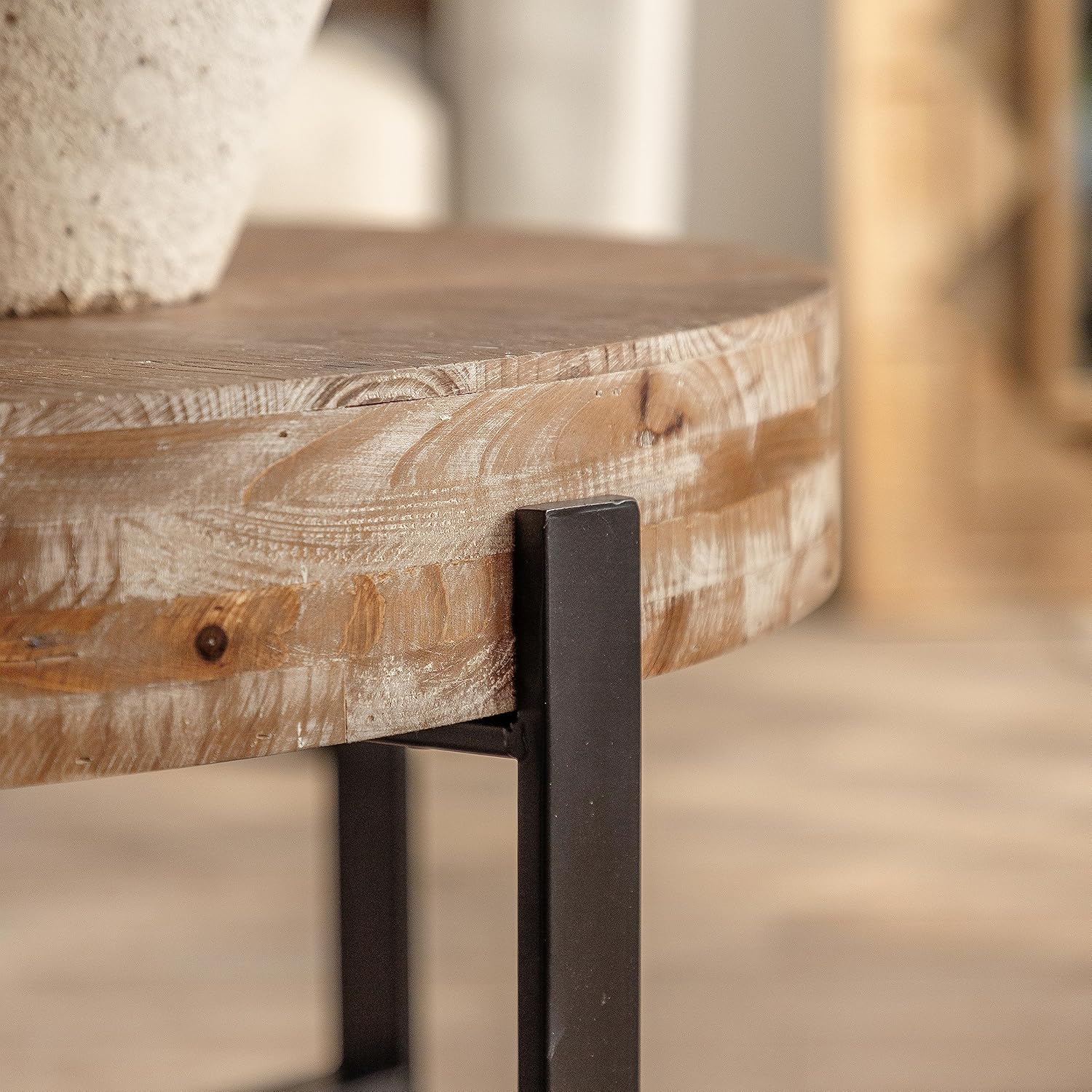 Splicing Round Coffee Table, Retro Style with Fir Wood Top