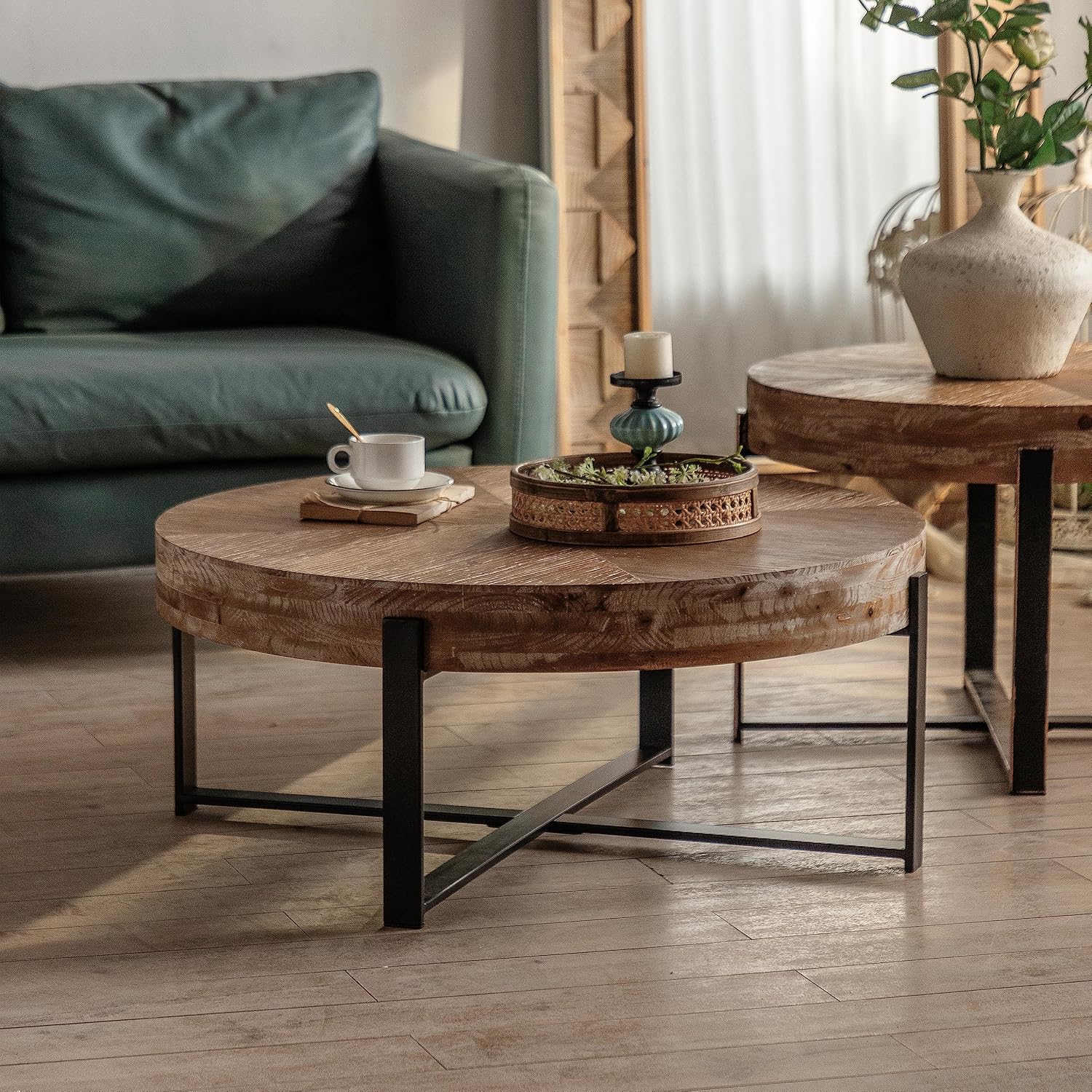 Splicing Round Coffee Table, Retro Style with Fir Wood Top